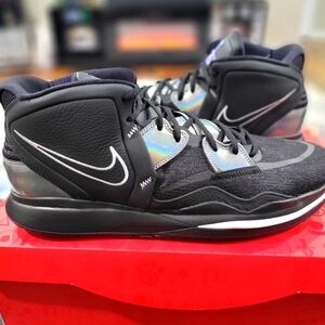 NIKE Kyrie Infinity Sneakers- Black & Silver- Men's Size 18 CZ0204-005 NEW